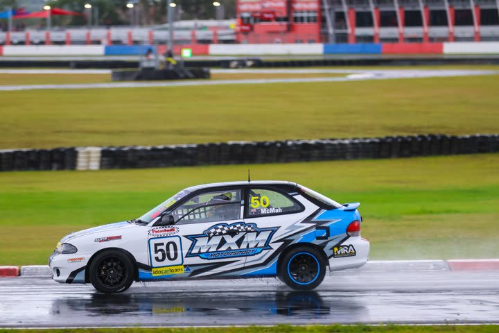 Car 50 at Queensland Raceway